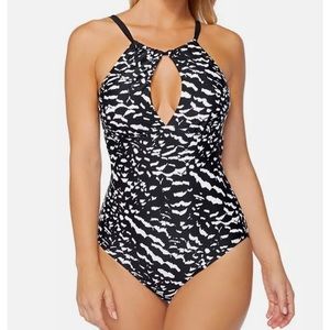 NWT ISLAND‎ ESCAPE 100 Size 12 poolside one piece swimsuit bikini zebra print